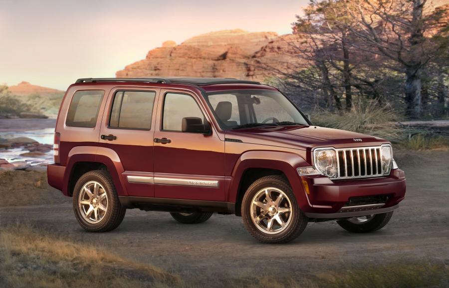  Jeep Liberty 2008 года  (фото 31 из 98)